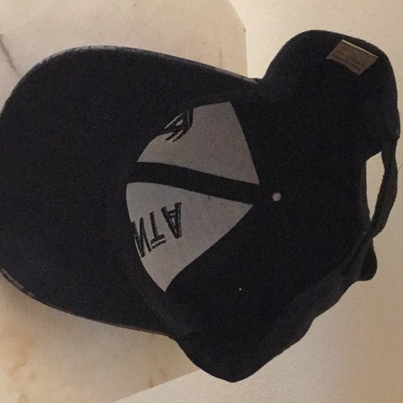 Black and brown Atlanta A hat - Picture 6 of 8